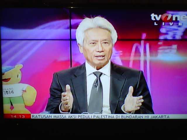 Di TV OOnN Cawapres No.1 (KW) jadi komentator Piala Dunia