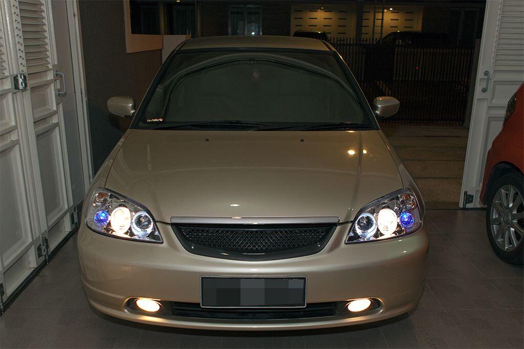 JUAL CEPAT Honda Civic VTI-S Exclusive Matic Januari 2003 Kondisi Terawat.