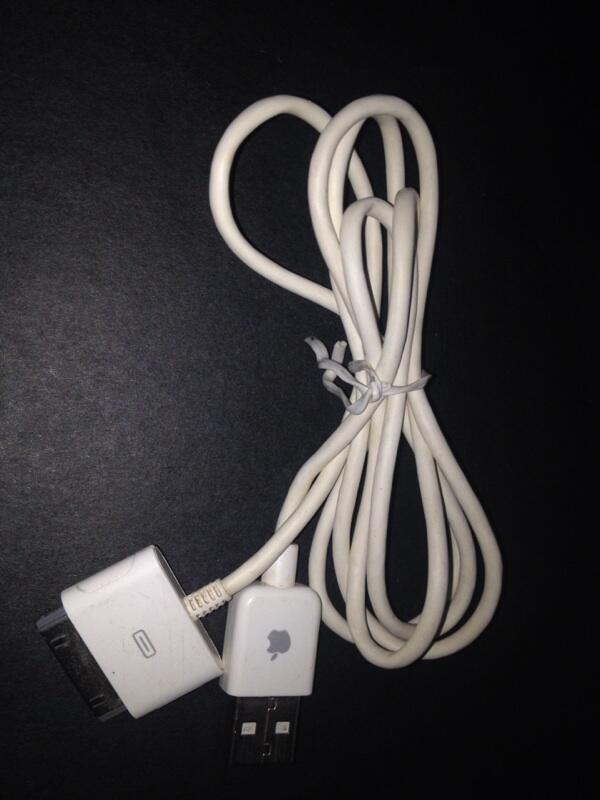 KABEL LIGHTNING IPHONE 4S 4 3GS LIKE NEW SURABAYA