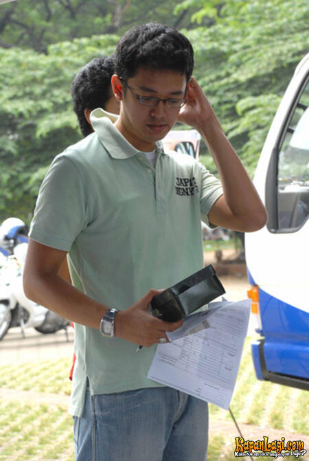 Yang Mengakibatkan Tangan Refleks Memegang Kepala
