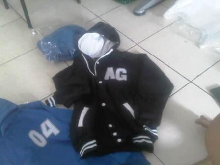 DICARI RESELLER kaos polo reglan jaket baseball varsity hoodie bisa sablon bordir 1an