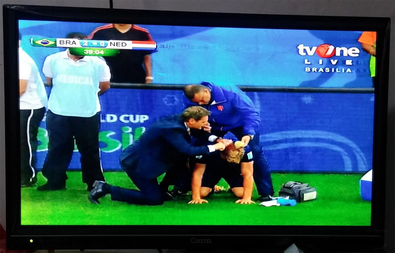 Final World Cup .... Babak 1 : Belanda 0 - Brazil 2 !!!