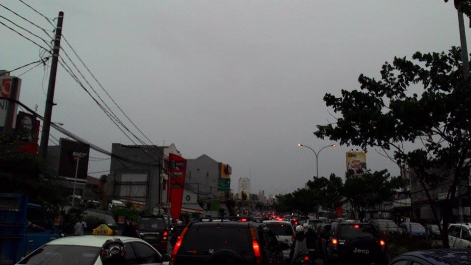 MACET NYA MARGONDA DEPOK GAK NYALAHIN JOKOWI JG?