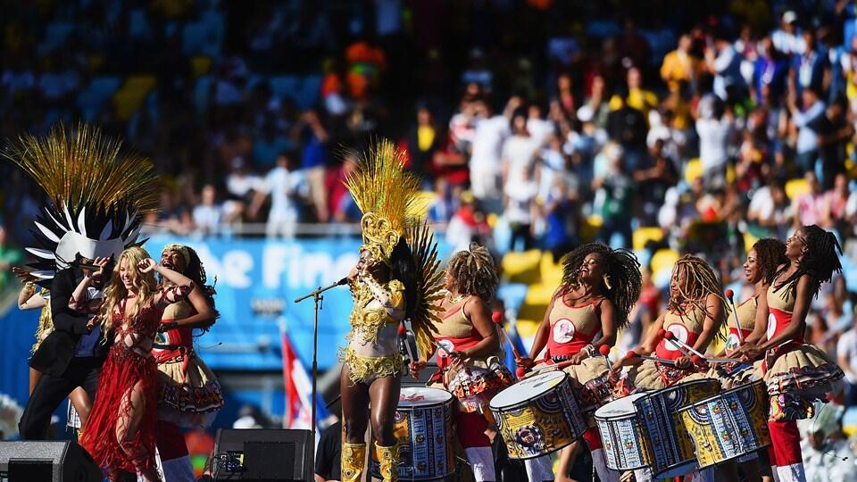 Gemerlap Suasana &quot;Closing Ceremony World Cup Brazil 2014&quot; (Hot &amp; Seksi)