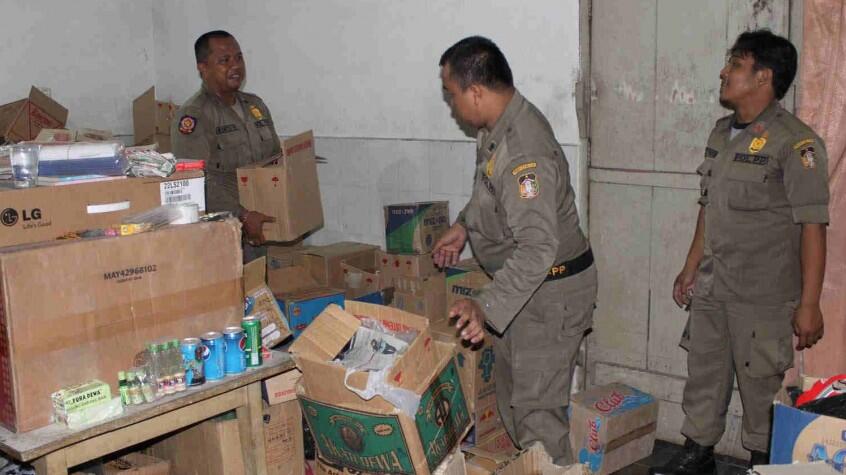 Penjual Makanan Saat Ramadhan