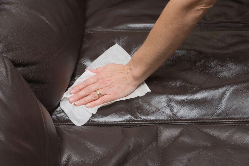 Bagaimana Merawat Sofa Agar Bersih dan Sehat