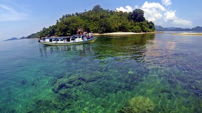 &#91; Ajakan &#93; 17 Agustus di Teluk Kiluan. Nikmati indahnya Indonesia !!