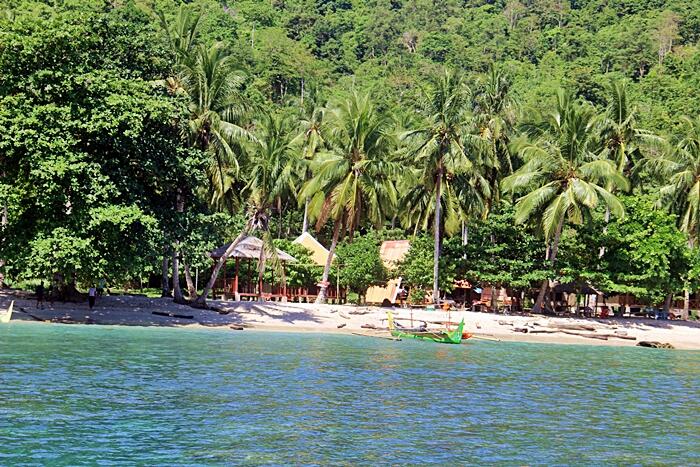 &#91; Ajakan &#93; 17 Agustus di Teluk Kiluan. Nikmati indahnya Indonesia !!