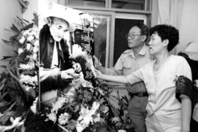 Bai Fang Li, Tukang Becak Yang Baik Hati