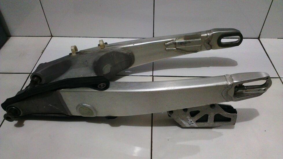 Terjual Swing Arm [ YZ 250, YAMAHA WR 250, SUZUKI DRZ 