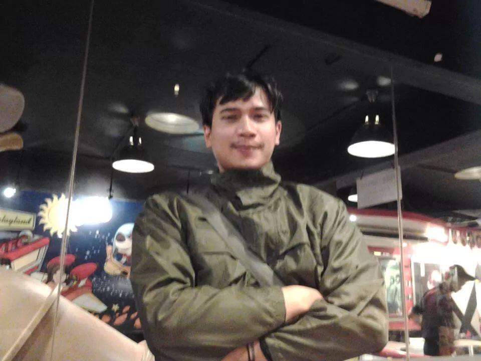 Kurir dan Ojek Motor