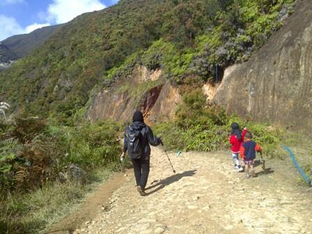 &#91;Pendakian keluarga&#93; PAPANDAYAN, Hidden Paradise in Garut