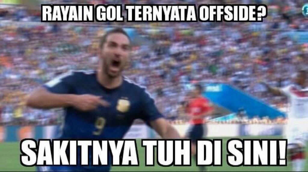 sakitnya itu loh disini ( ngakak )