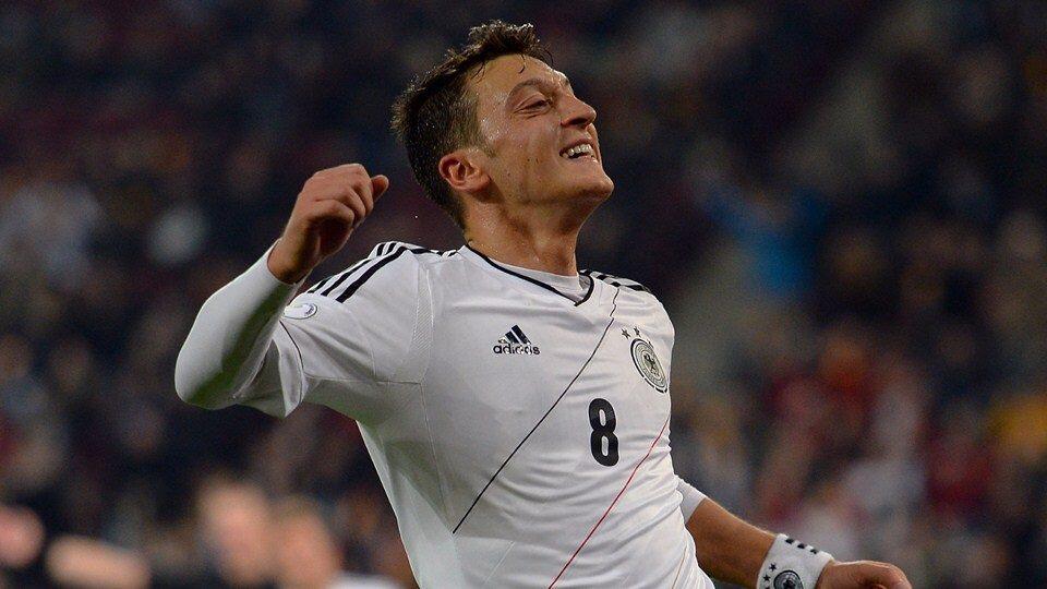 Mesut Ozil sumbangkan semua bonus Piala Dunia untuk Gaza