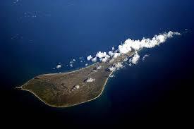 10 Bentuk Pulau Yang Paling Unik di Dunia