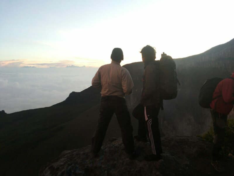 2958 mdpl Mt Gede-Pangrango