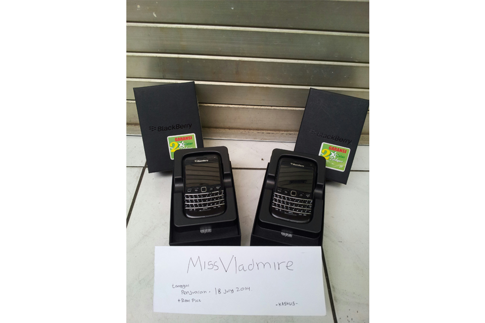 BLACKBERRY BELAGIO 9790 SECOND
