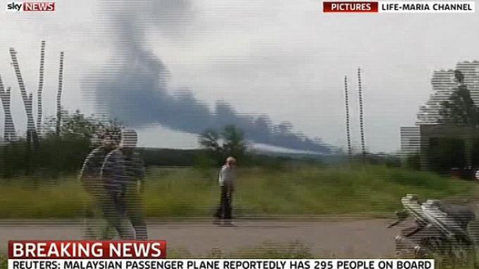 (BREAKING NEWS) Pesawat Malaysia Airlines Jatuh di Wilayah Konflik Ukraina