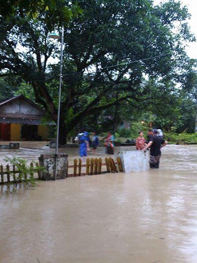 Jalur Pantura Terputus Krn Jembatan Comal ambles