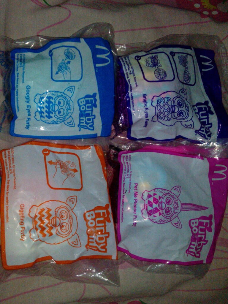 wts, Happy meal Furby boom & turtles,,1 set murah gan