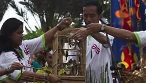 gan liat nih jokowi lagi mainin burung nye,#ampunnn