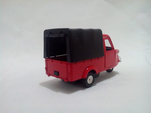Jual Berbagai Macam Diecast / Miniatur Mobil, Truck, Bus, Berbagai Macam Model, Merk