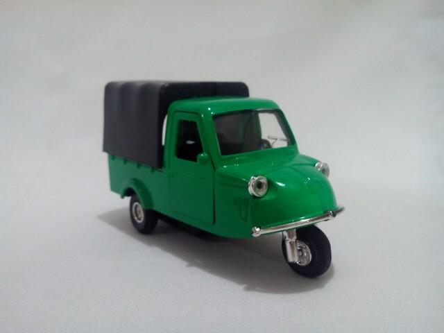 Jual Berbagai Macam Diecast / Miniatur Mobil, Truck, Bus, Berbagai Macam Model, Merk