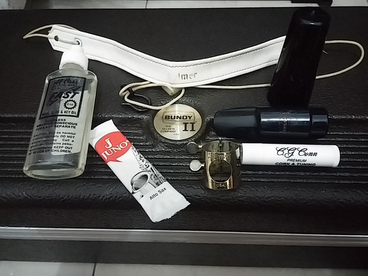 Jual Alto Saxophone Selmer Bundy ll USA