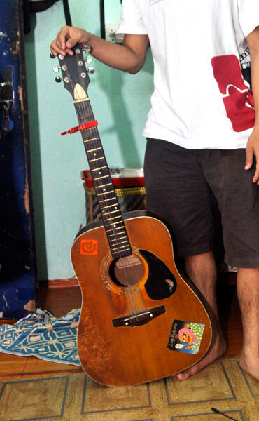 Gitar Enak