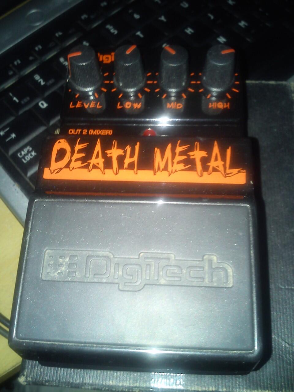 Sale!!! digitech death metal muluuus like new..