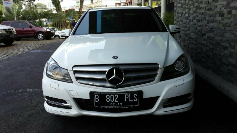 PROMO BANTING HARGA RENTAL SEWA MOBIL MERCEDES BENZ (MERCY) NEW + SUPIR JAKARTA