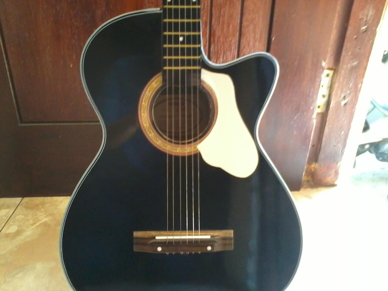 Black gloss akustik gitar untuk pemula