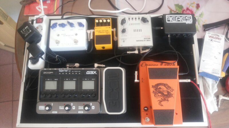 dijual efek gitar vox ice 9. morley pedal george lynch. boss os2 distorsi.
