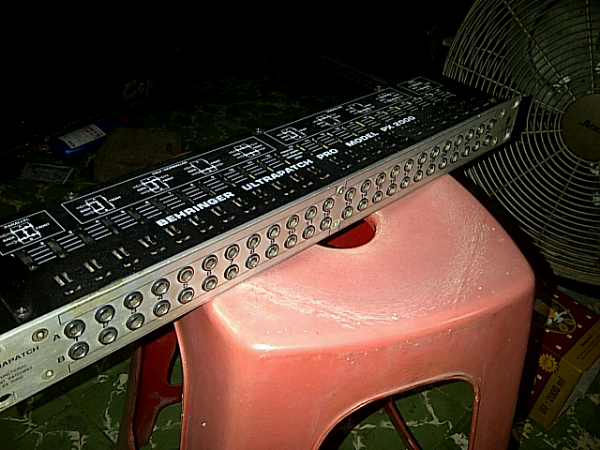 Patchbay ultrapatch px 2000 untuk studio music