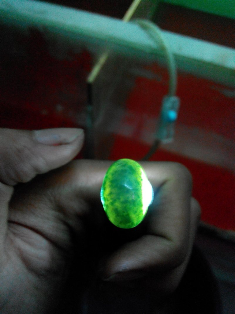 sungai dareh , neprhite jade atau giok aceh dan anggur