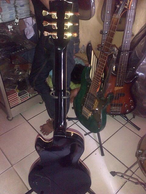 GITAR GIBSON BLACK BEAUTY LUAR BISA GANTENG