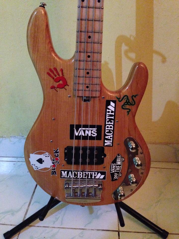BASS STERLING by MUSICMAN Ray34 custom (aktif)