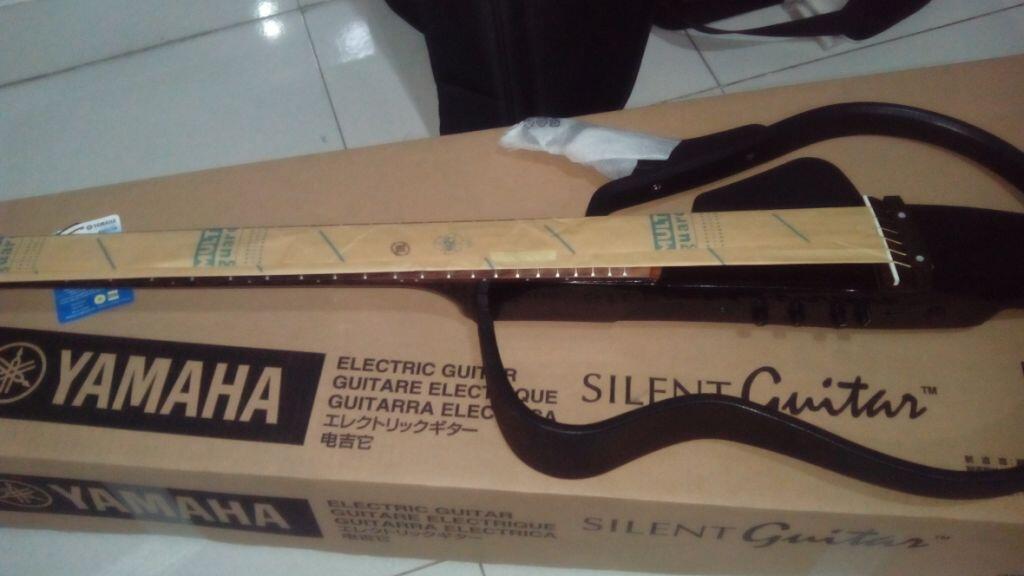 (BU) Jual Yamaha Guitar Silent SLG 110 SBM NEW!!!