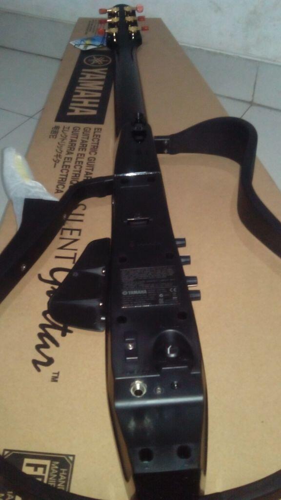 (BU) Jual Yamaha Guitar Silent SLG 110 SBM NEW!!!