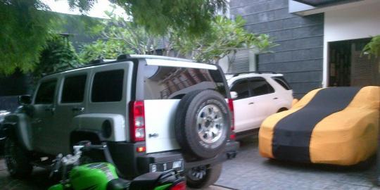 Koleksi Mobil Mewah Selebritas Indonesia