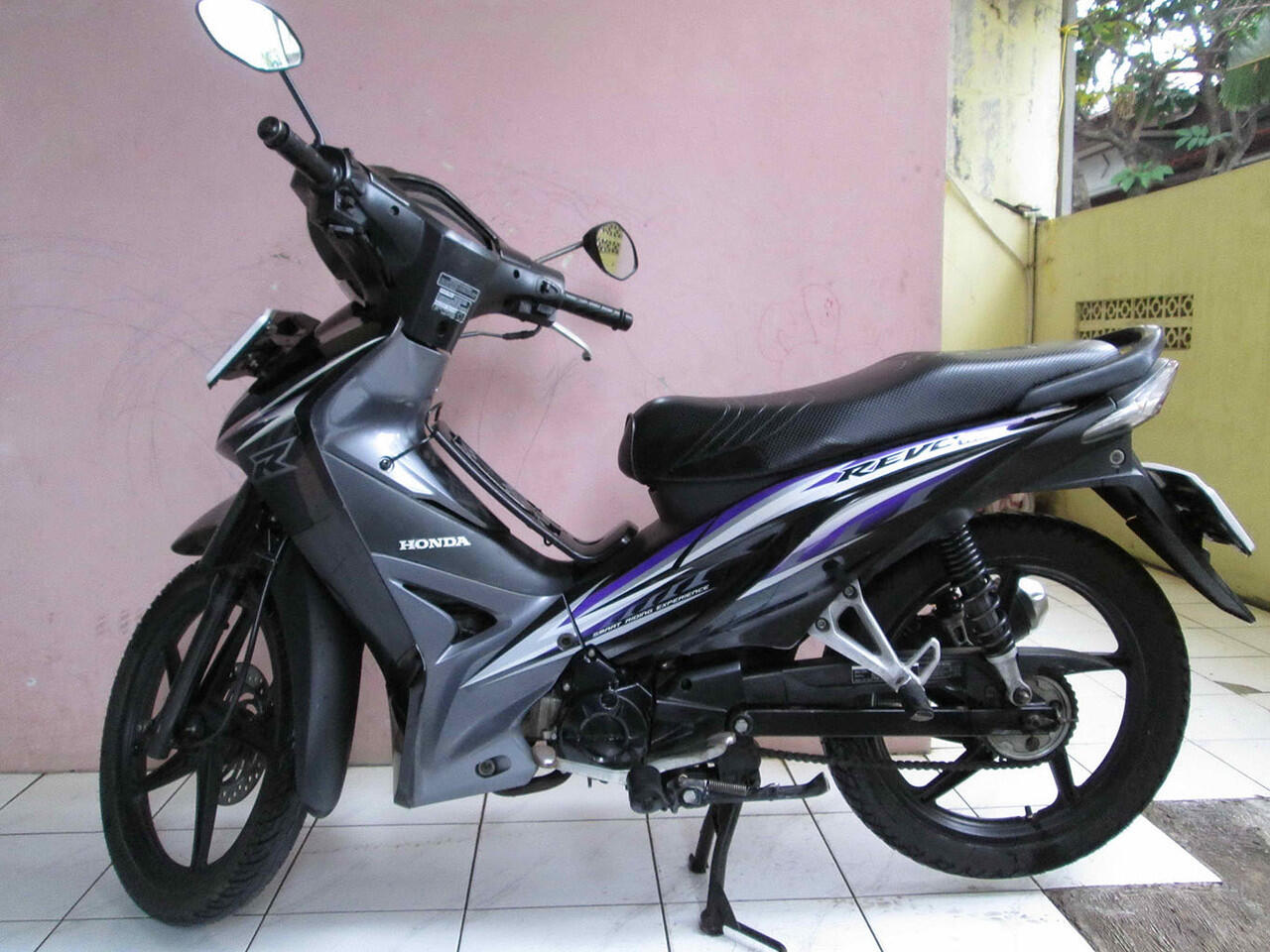 Cari DIJUAL MOTOR HONDA REVO BEBEK CW 2011 KASKUS