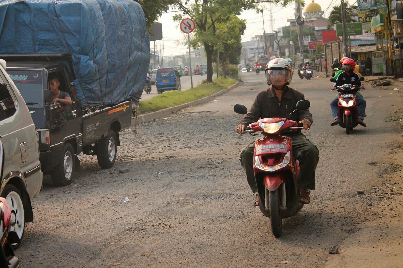 &#91;Curhatan warga Kab.Bogor&#93; Sampai Kapan Jalan Berlubang di Bogor Didiamkan Pemerintah