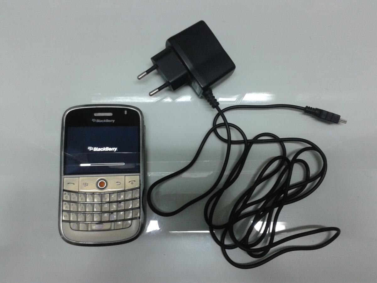 Dijual Blackberry Bold 9000 (WHITE)