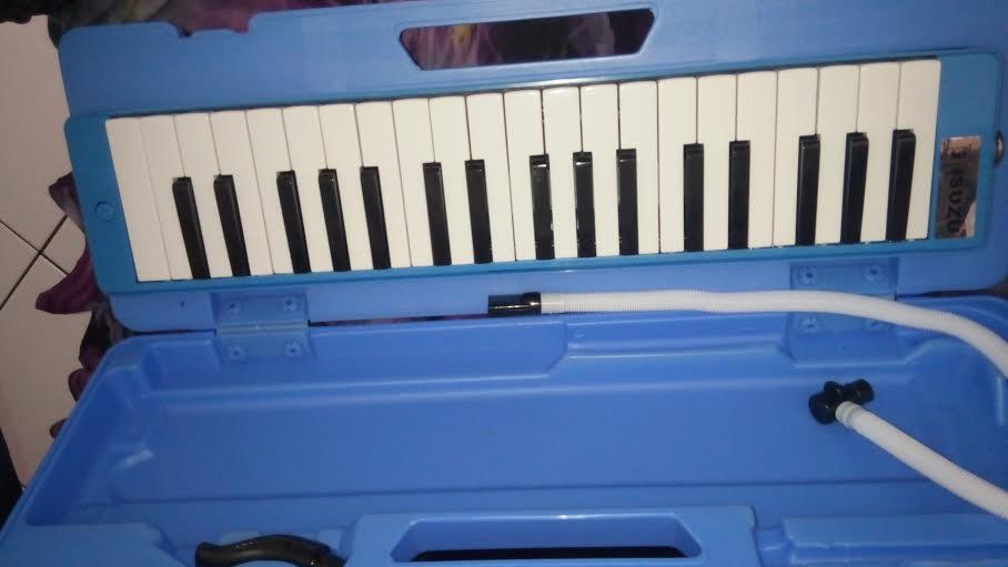 Pianika Isuzu FA37