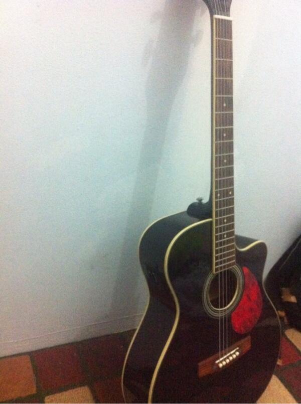 Jual Gitar Akustik Elektrik Custom