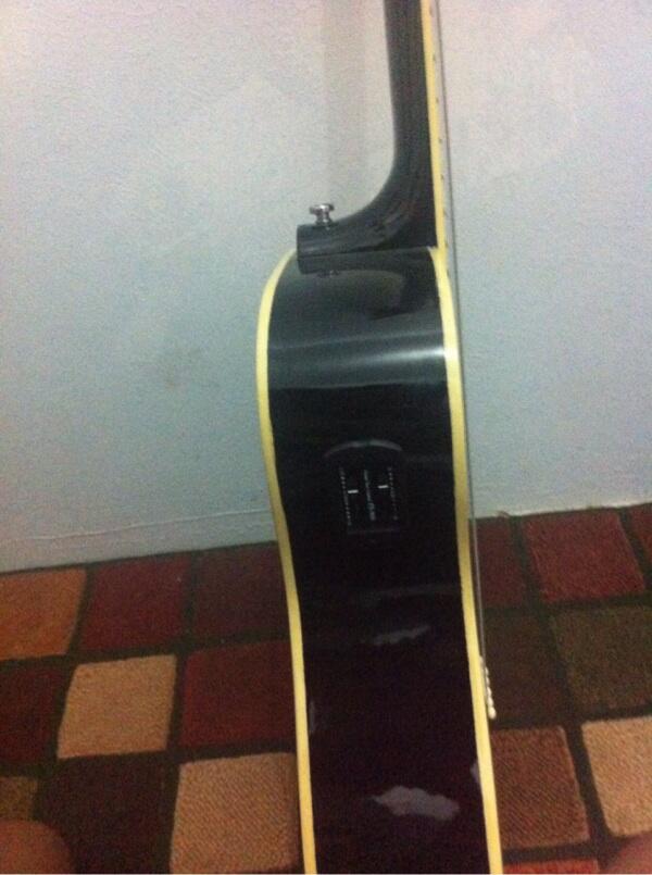 Jual Gitar Akustik Elektrik Custom