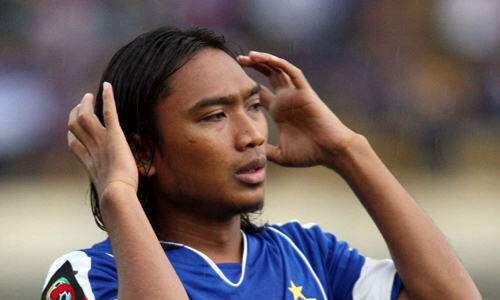 &#91;HOT NEWS&#93; Bintang Persib Tertipu Cewek Fiktif