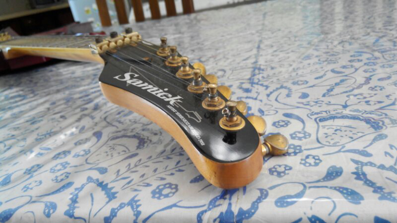 JUAL CEPAT seadanya: gitar elektrik samick KR660 ori bonus ampli