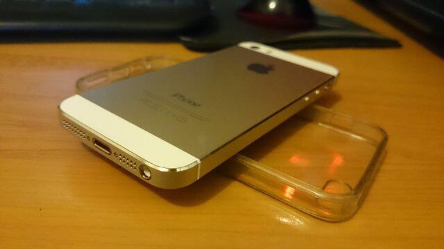 Iphone 5s GOLD 16gb garansi Indonesia WII mulus like new baru pake 2 bulan MURAH
