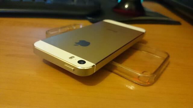 Iphone 5s GOLD 16gb garansi Indonesia WII mulus like new baru pake 2 bulan MURAH